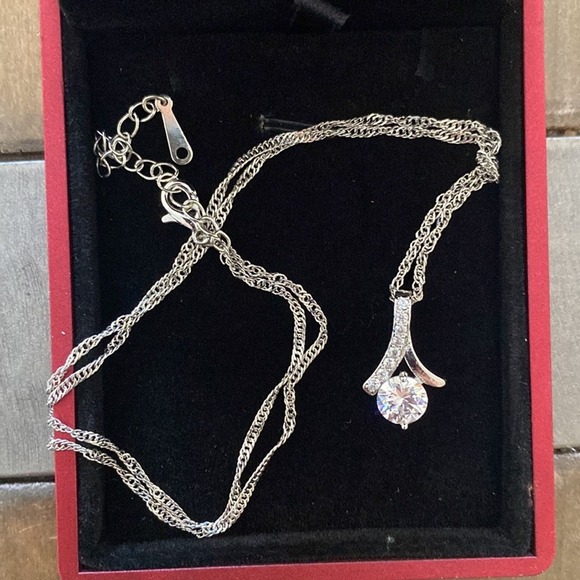 The Unbranded Brand Jewelry - Silver Pendant Necklace To my Grandaughter NEW in Box GIfting Gift Holiday
